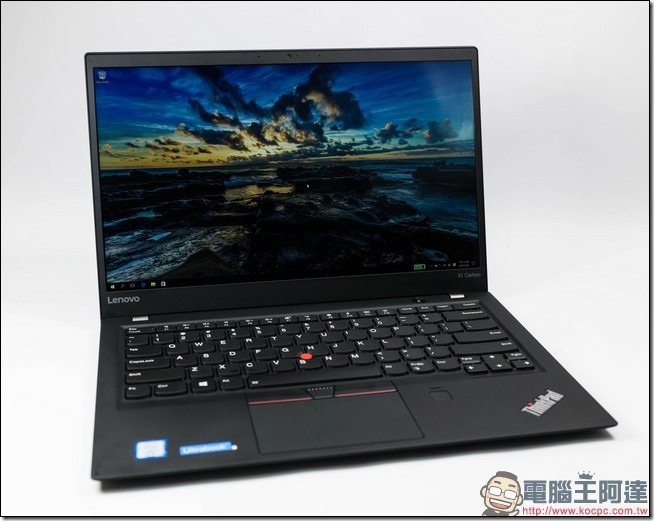 Lenovo ThinkPad X1 Carbon 開箱評測輕薄強悍的高階商務用筆電形象代表