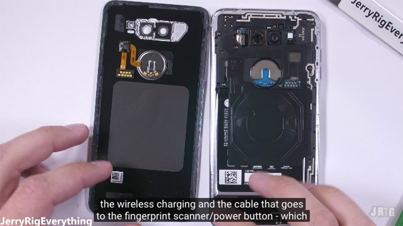 國外 YouTuber 拆解 LG V30 相機鏡頭令人驚艷，半模組化設計維修更容易 - 電腦王阿達