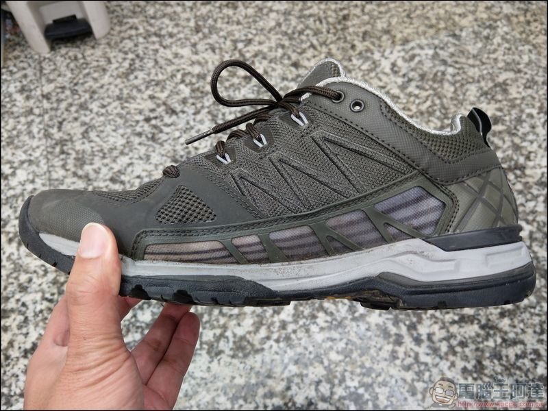 雨天保濕效果良好的The North Face Gore-Tex 防水登山徒步鞋( 2VV6ZGK