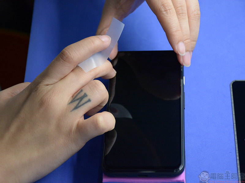 Pixel 4 / 4 XL 專用 imos 點膠 3D 康寧玻璃保貼 + 藍寶石鏡頭保護鏡體驗，膜斯密碼果然是保貼專家 - 電腦王阿達