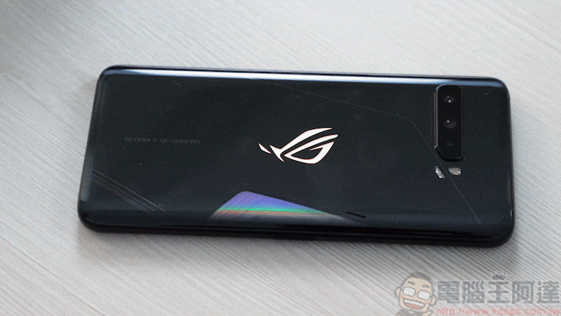ASUS ROG Phone 3 開箱評測評價，為贏而生的電競至尊旗艦 - 電腦王阿達