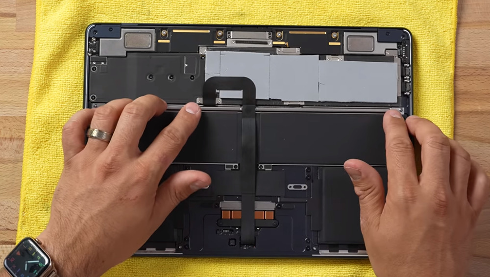M2 MacBook Air 只要加上這個便宜的散熱貼片，就能獲得更好的持續性效能 - 電腦王阿達