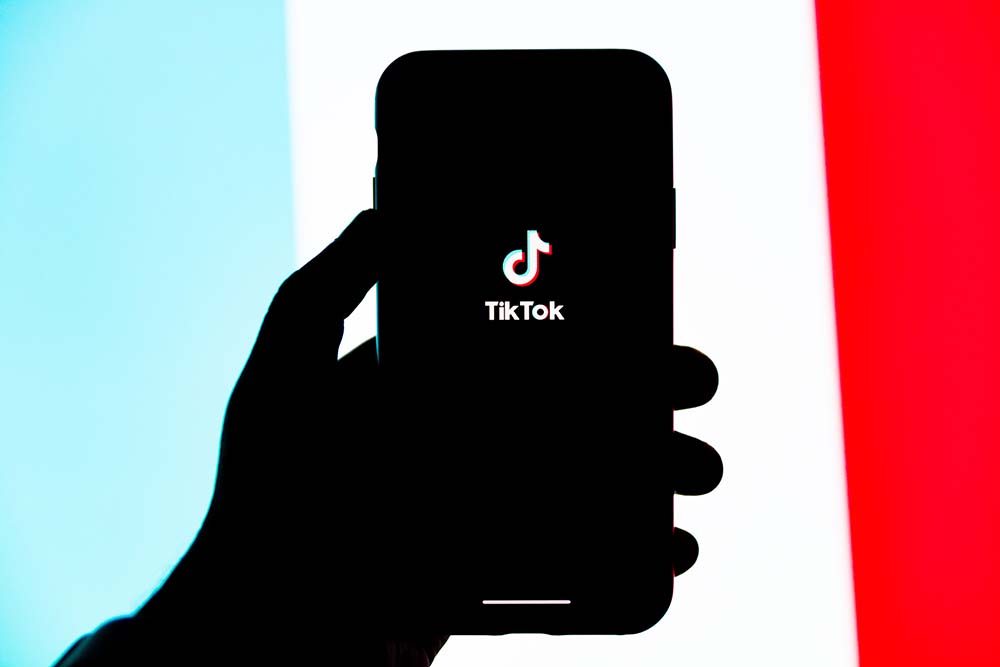 研究指出 TikTok 抖音內建瀏覽器會監控你鍵盤輸入的所有資料，包括信用卡、密碼重要資訊 - 電腦王阿達