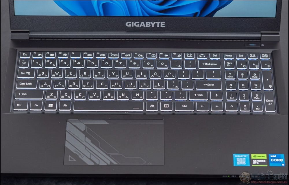 GIGABYTE 技嘉 G5 KF-E3TW333SH  (10)