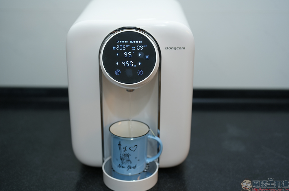 Bongcom SR1 飲水機開箱｜免安裝、6 段瞬熱、RO濾凈、UVC消毒、濃縮雙濾芯，360°美學的新一代飲水機 - 電腦王阿達