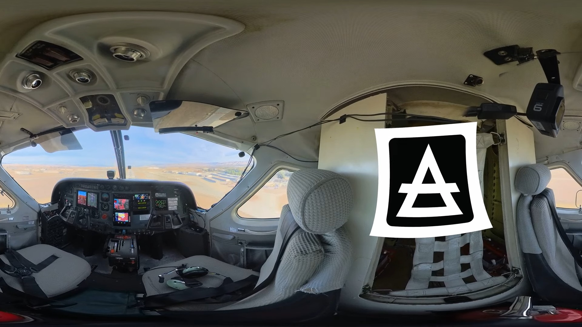 美國加州自動化系統公司完成飛機無駕駛員獨立飛行的創舉 - 電腦王阿達