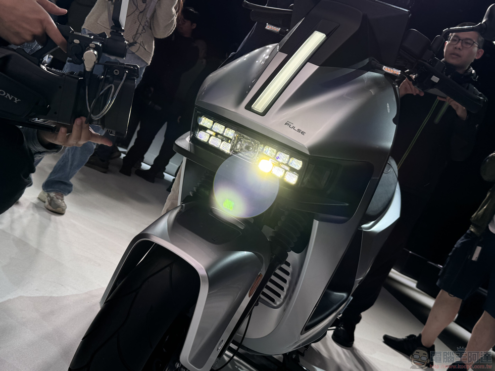 9kW 新動力！Gogoro Pulse 旗艦新車發表：智慧觸控儀表、先進頭燈搭載 - 電腦王阿達