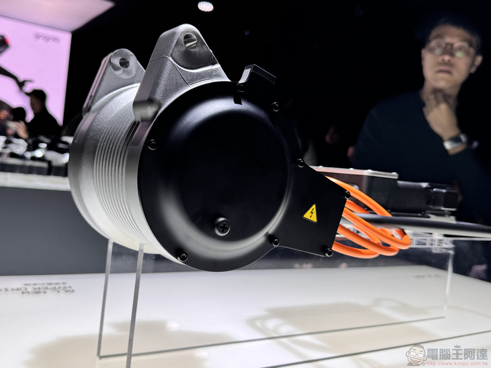 9kW 新動力！Gogoro Pulse 旗艦新車發表：智慧觸控儀表、先進頭燈搭載 - 電腦王阿達