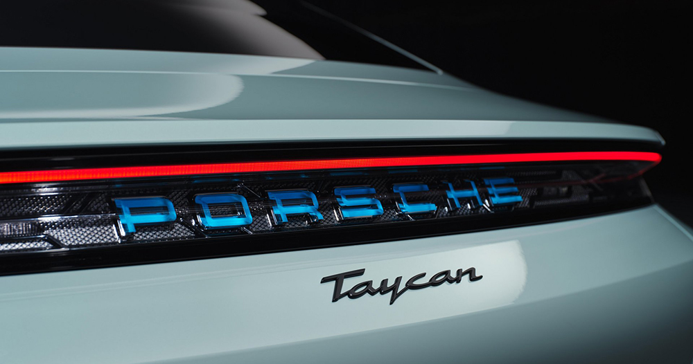 新世代 Porsche Taycan 運動轎跑與 Taycan Cross Turismo 電動車發表：加速、續航、快充皆升級！ - 電腦王阿達