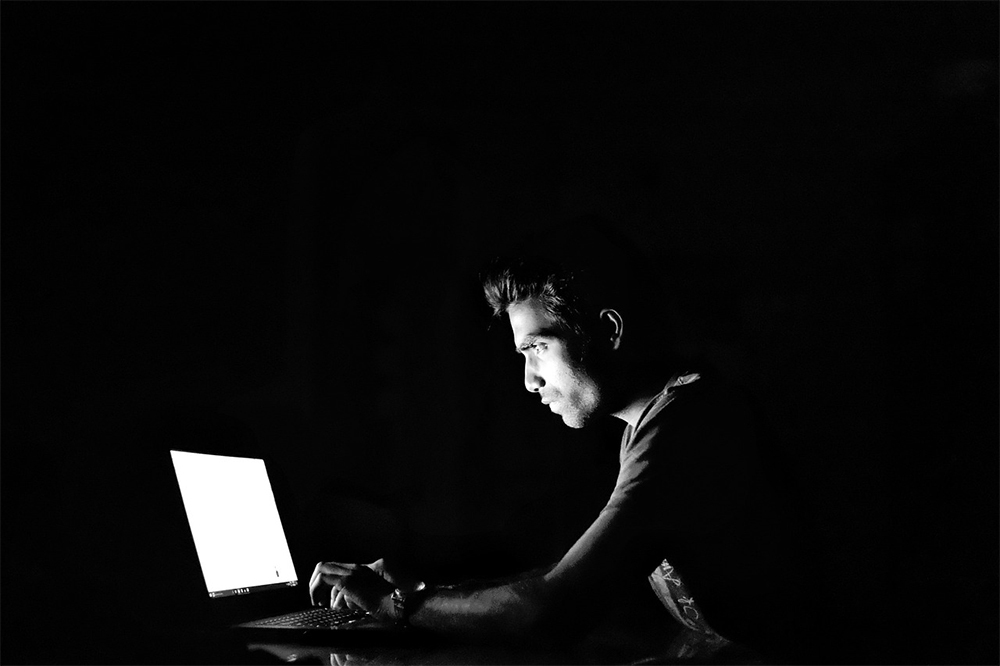 電影裡對「駭客」最常見的 5 種錯誤詮釋 - 電腦王阿達